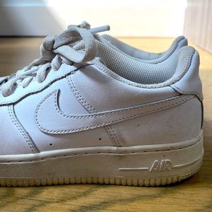 Nike White Air Force 1 AF1 Sneakers